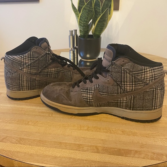 Nike Other - ‘07 Nike Dunk High Premium in Suede/Tweed (Sz 12)